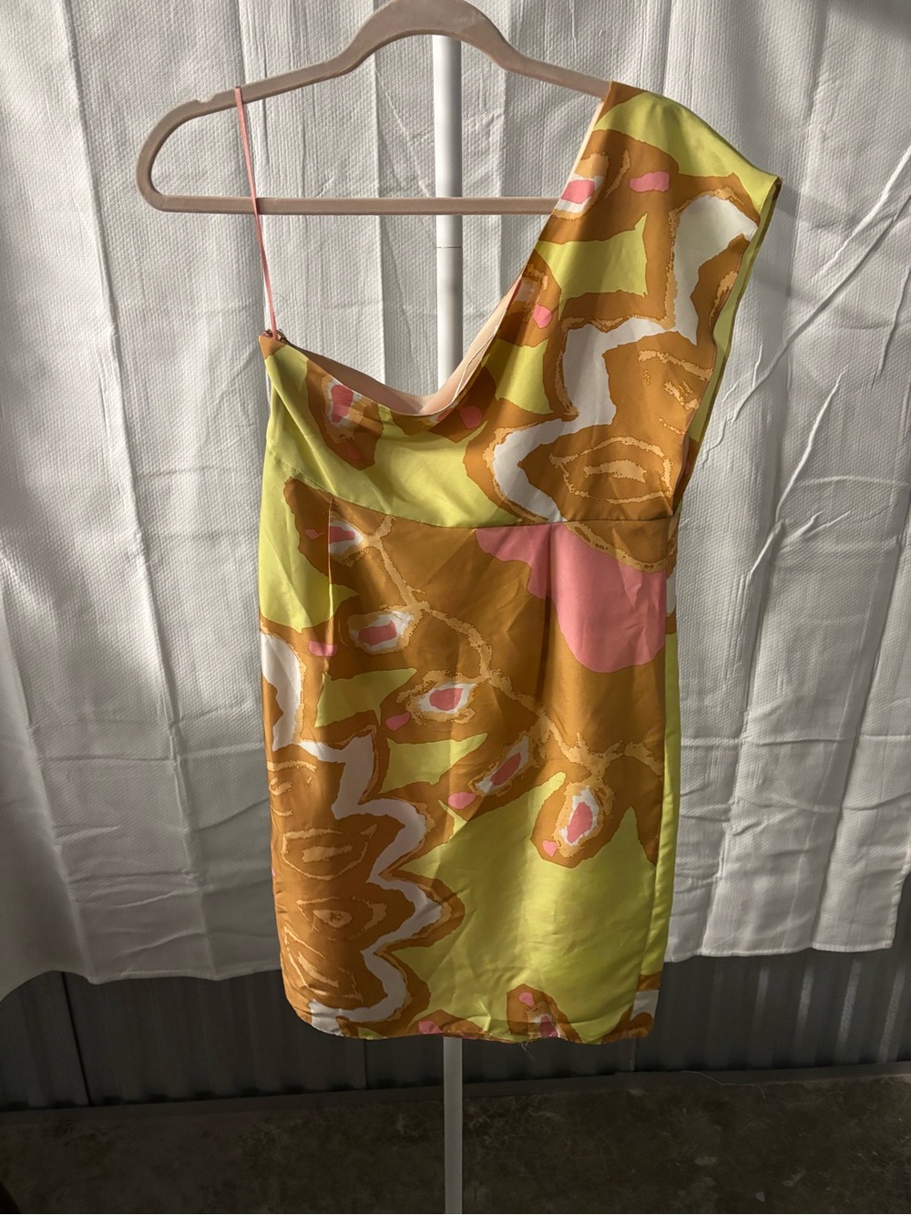 Susana Monaco One Shoulder Satin Mini Dress | Size 8 - Picture 5 of 6